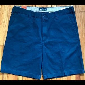 Men’s Lee Relax Fit Flat Front Navy Shorts size 40